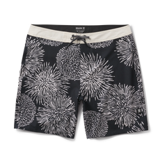 Passage 18.5" Boardshorts - Black Floral